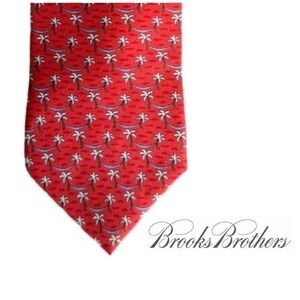 BROOKS BROTHERS COUNTRY CLUB SILK PALM TREE HAMMOCK RED NOVELTY TIE